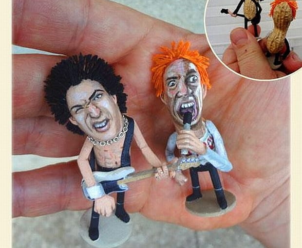 Figurki z fistaszków Steve'a Cassino. Steve Casino, figurki z orzechów, fistaszki