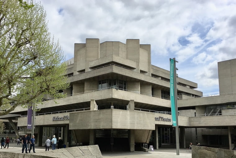 Królewski Teatr Narodowy w Lodynie. Proj. Sir Denys Lasdun Królewski Teatr Narodowy w Lodynie. Proj. Sir Denys Lasdun