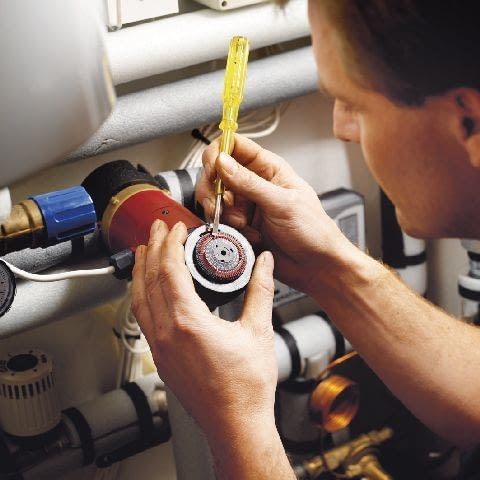 Instalator po zamontowaniu pompy cyrkulacyjnej programuje czas jej pracy pompa cyrkulacyjna,cwu,ciepła woda użytkowa,cyrkulacja wody