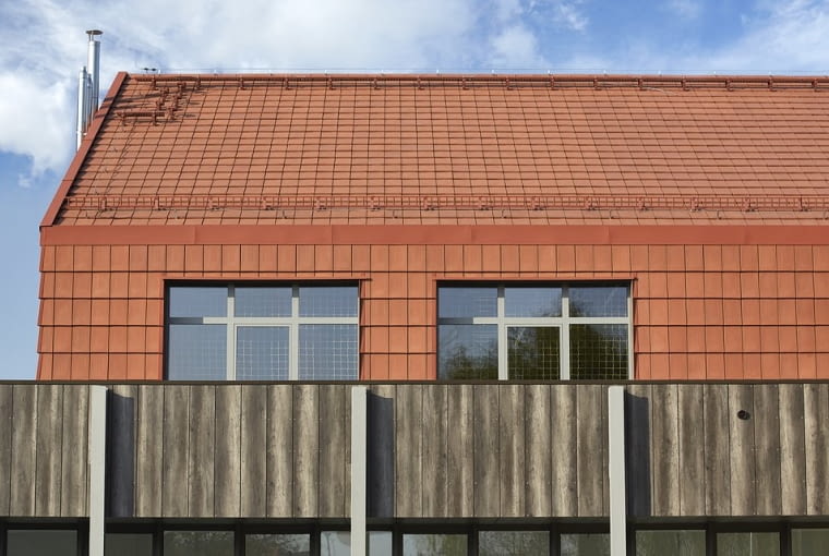 Szkoła Podstawowa im. Jana Pawła II w Psarach. Proj. Krzysztof Mroziuk i Karol Pietrucha, Mroziuk Architektura