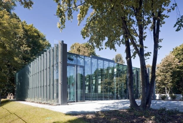Rozbudowa gmachu Sejmu RP zrealizowana według projektu Bolesława Stelmacha Rozbudowa gmachu Sejmu RP zrealizowana według projektu Bolesława Stelmacha
