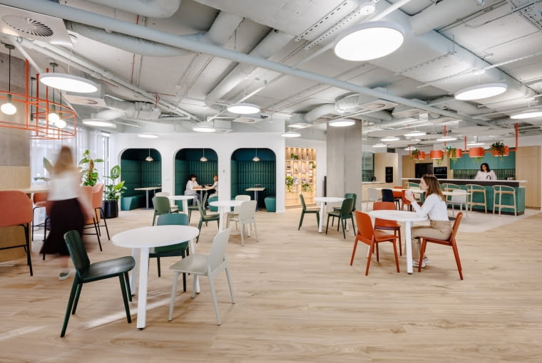 Wnętrza biura firmy Michelin. Proj. Colliers Define