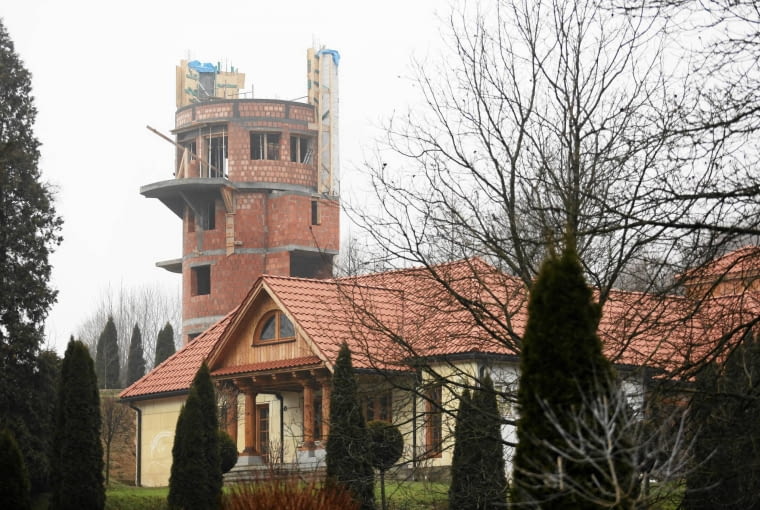 19.12.2016 Krakow . Budynek powstajacy przy ul Wodociagowej 43 . Fot. Mateusz Skwarczek / Agencja Gazeta SLOWA KLUCZOWE: wodociagowa wieza