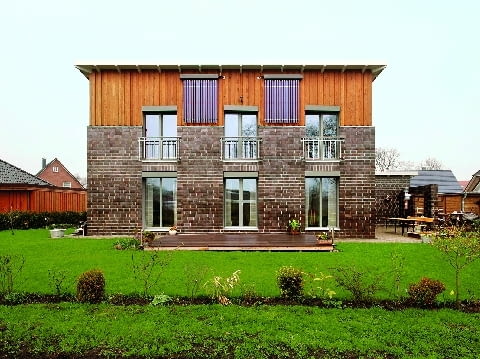 Próżniowe kolektory słoneczne można również umieszczać na elewacji domu kolektory słoneczne