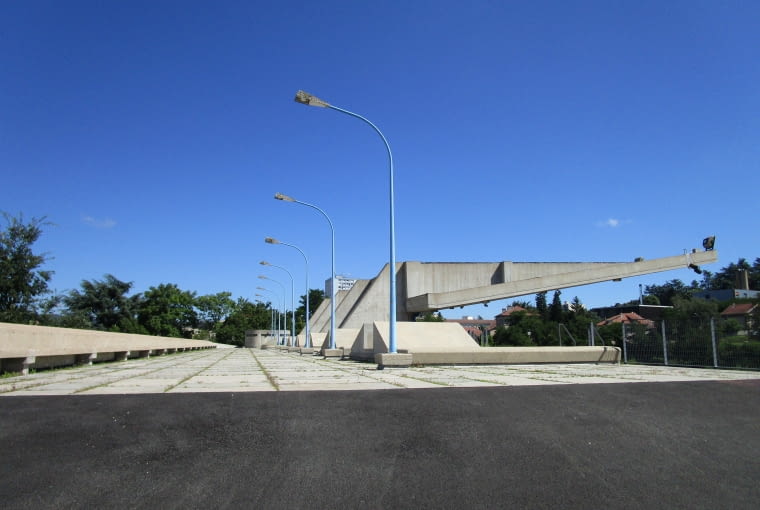 Stadion miejski w Firminy wg Le Corbusiera Stadion miejski w Firminy wg Le Corbusiera