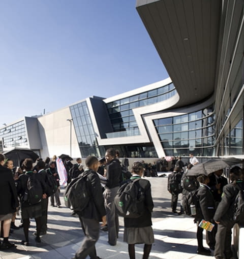 Zaha Hadid, szkoła, edukacja