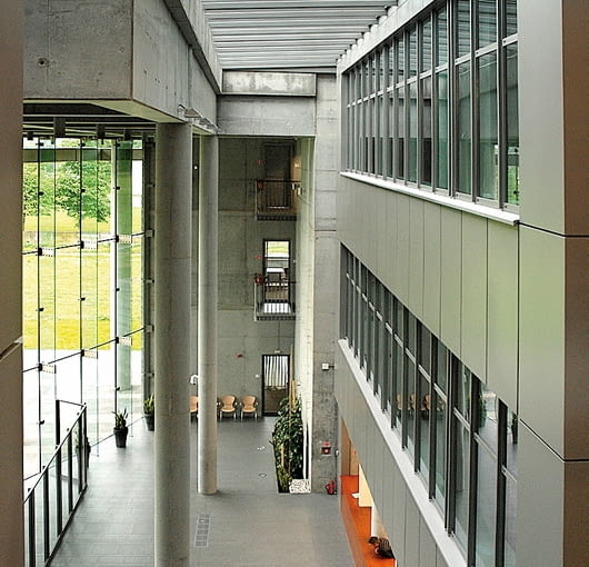 01.06.2010 RZESZOW , ULICA KUSTRONIA , NOWA SIEDZIBA SADU REJONOWEGO , FOT. PATRYK OGORZALEK / AGENCJA GAZETA