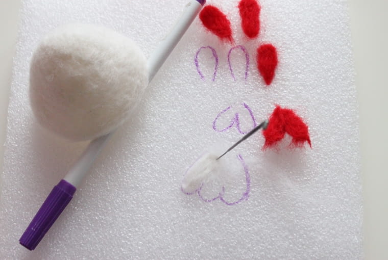 DIY: ocieplacz na jajka z filcu DIY: ocieplacz na jajka z filcu