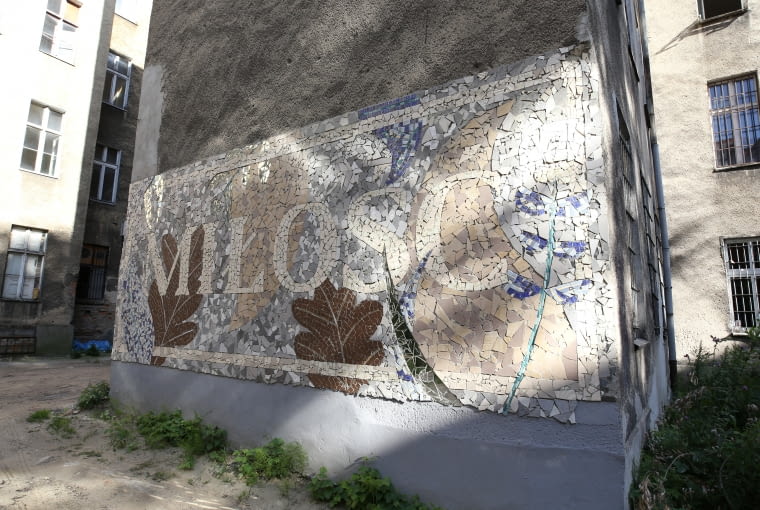 Mozaika MIŁOŚĆ w Szczecinie. Mozaika MIŁOŚĆ w Szczecinie.