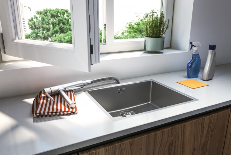 Franke bateria kuchenna podokienna Centro pull-out window