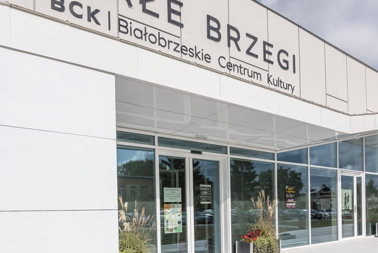 Białobrzeskie Centrum Kultury „Białe Brzegi” Białobrzeskie Centrum Kultury „Białe Brzegi”