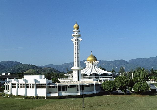Meczet Penang w George Town w Malezii (1980) oscar niemeyer, penang, architektura, modernizm