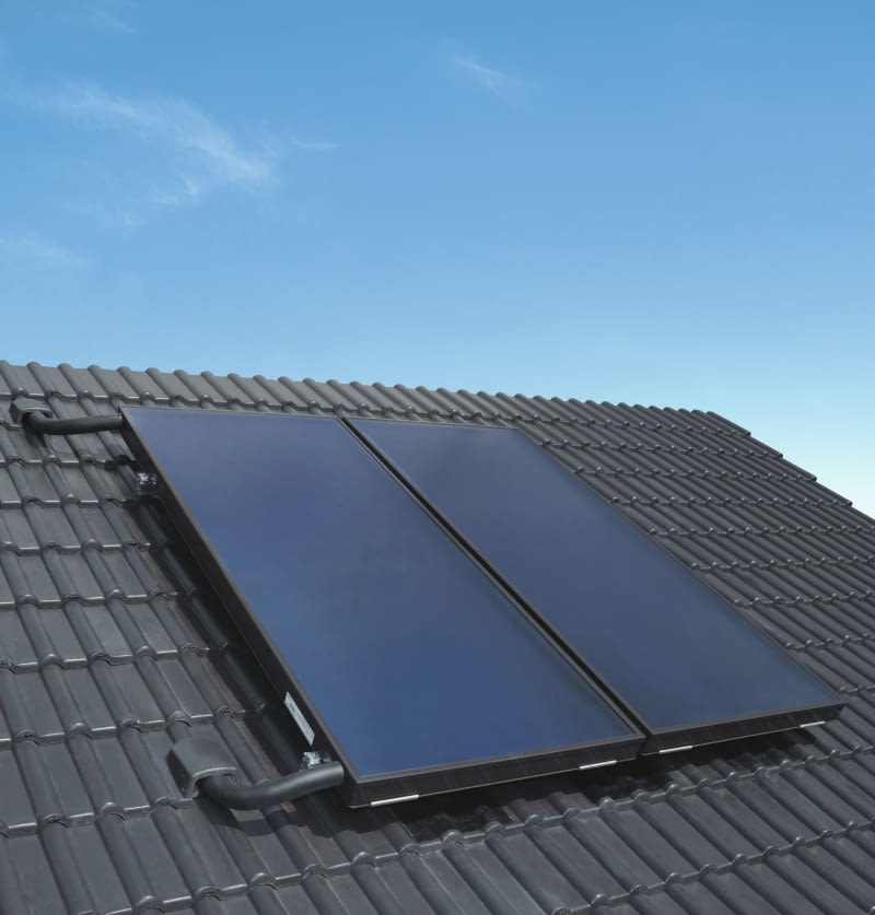 płaskie z samowyłączającym się pokryciem absorbera. Dzięki takiej opcji urządzenia chronione są przed przegrzaniem przy braku odbioru ciepła