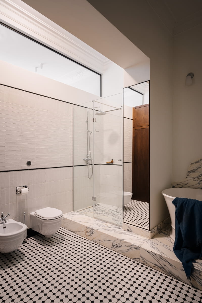 Mieszkanie w odrestaurowanej secesyjnej kamienicy w Poznaniu Mieszkanie w odrestaurowanej secesyjnej kamienicy w Poznaniu