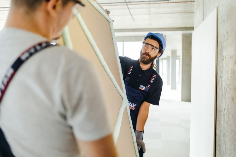 Pianoklej Tytan Professional do pyt g-k to szybka i czysta praca, bez pyłu i kurzu. Pianoklej Tytan Professional do pyt g-k to szybka i czysta praca, bez pyłu i kurzu.