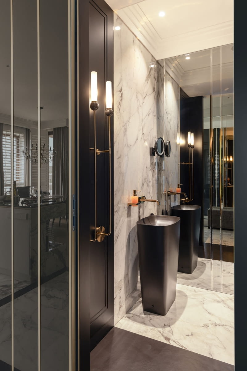 110-metrowy apartament w Warszawie w stylu modern classic