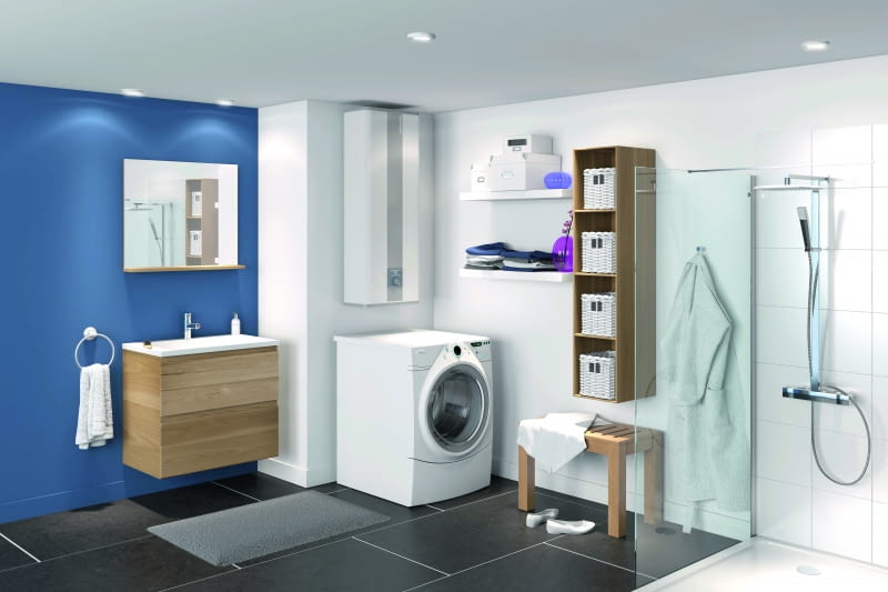 Pojemnościowy podgrzewacz elektryczny  o takim nietypowym kształcie wygląda efektownie i nie wymaga dużo miejsca do montażu