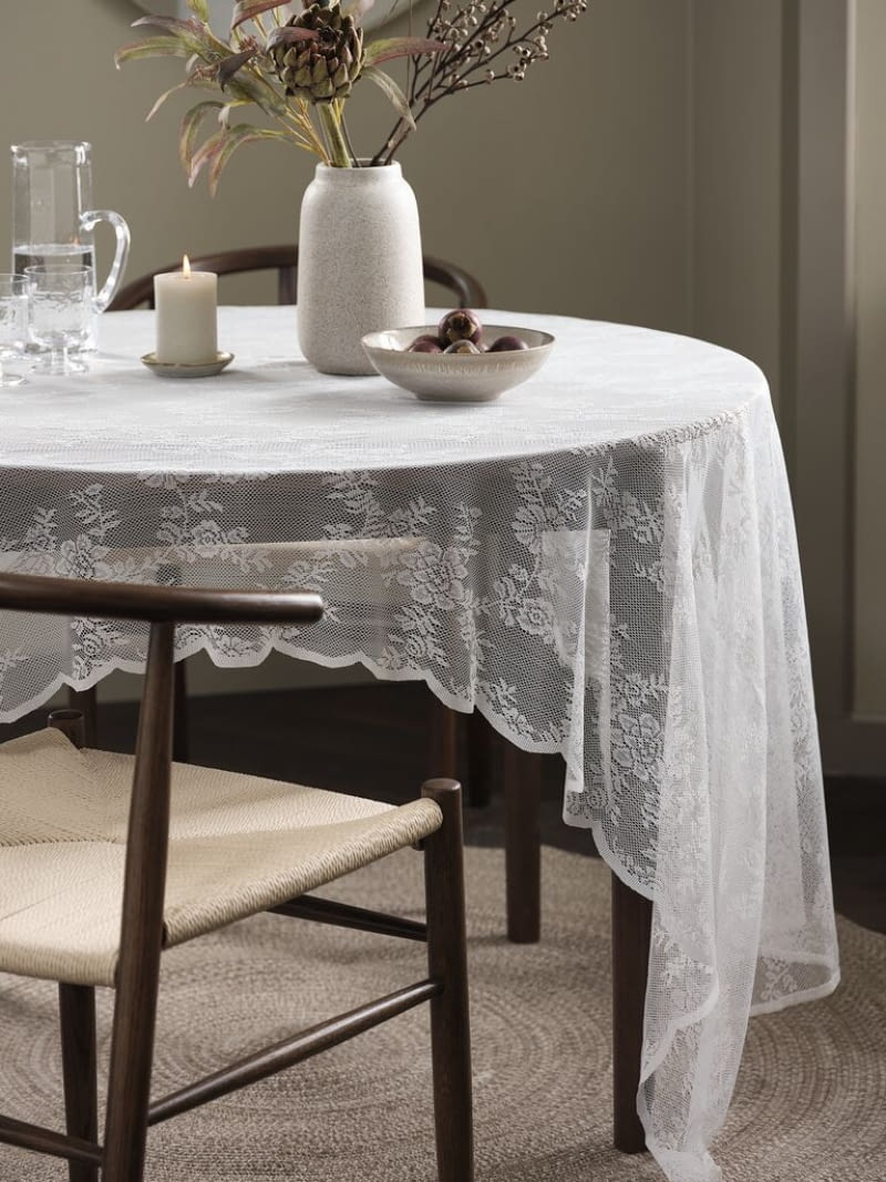 Obrus CIKORIA 140x240 biały Obrus CIKORIA 140x240 biały