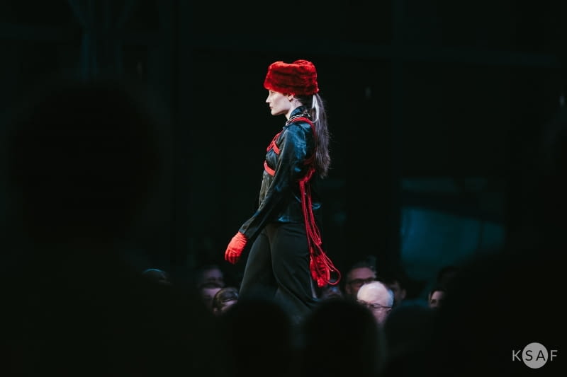 Moda, talent i szwajcarska precyzja: Laurastar partnerem Cracow Fashion Week 2026