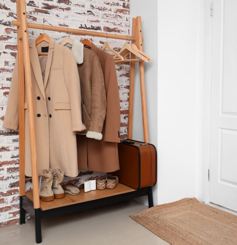Wieszak na ubrania w przedpokoju Wieszak na ubrania w przedpokoju