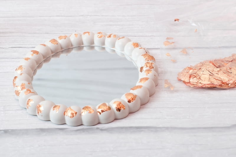 Zrób to sam: ozdabiamy lustro