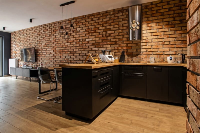 Gdzie stosować cegłę, żeby wyglądała naturalnie - Kuchnia