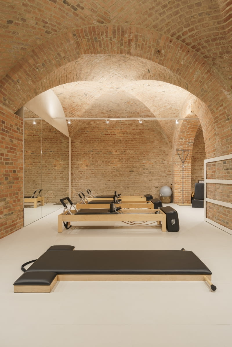 Pilatesroom w Browarze Huggerów - wnętrza projektu Eweliny Jankowskiej Pilatesroom w Browarze Huggerów - wnętrza projektu Eweliny Jankowskiej