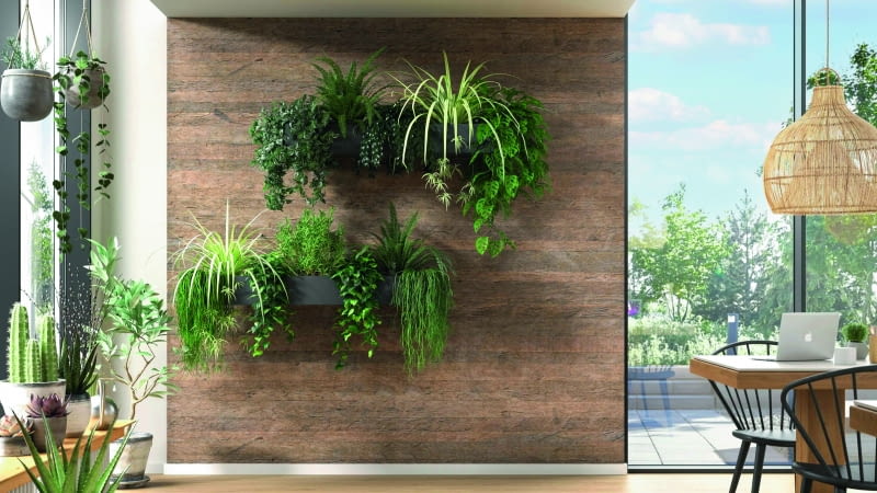 Pomysł na efektowną ścianę z paneli DecoWall, które łączą w sobie stabilność i nośność klasycznej płyty OSB – produkt marki EGGER.