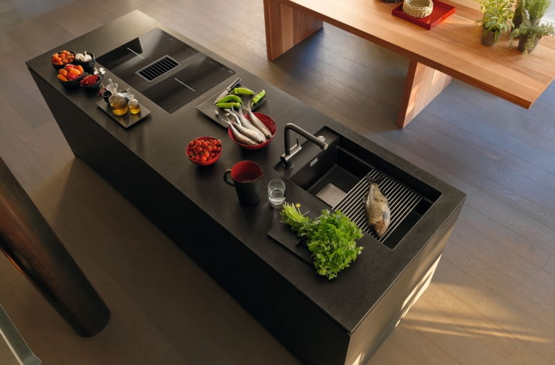 Te zlewozmywaki z fragranitu wyprodukowane są z wykorzystaniem technologii Sanitized®. Zawierają zatem szkło fosforanowe z dodatkiem srebra, ogranicza- jącym rozwój bakterii do 99%, Kanon, Franke