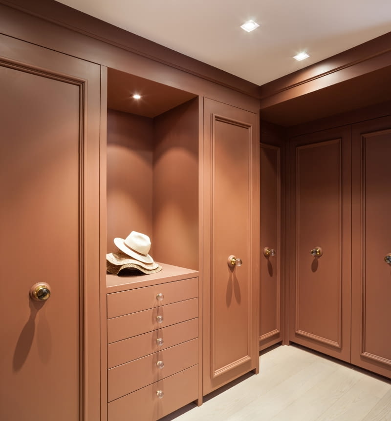 Wymiana detali jako sposób na metamorfozę szafy