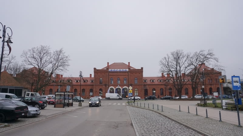 Dworzec kolejowy w Skierniewicach - obecnie Dworzec kolejowy w Skierniewicach - obecnie