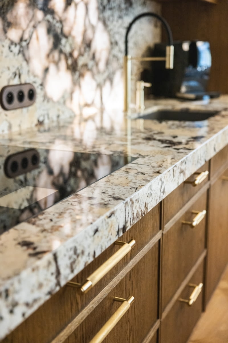 Między modernizmem a codziennością - rodzinne mieszkanie w sercu Gdyni