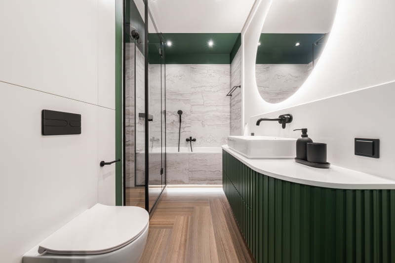 Półki i szafki w łazience