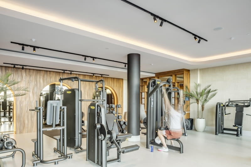 Mała siłownia w hotelu w Eindhoven-Best dostępna jest nie tylko dla gości, ale też dla mieszkańców miasta Mała siłownia w hotelu w Eindhoven-Best dostępna jest nie tylko dla gości, ale też dla mieszkańców miasta