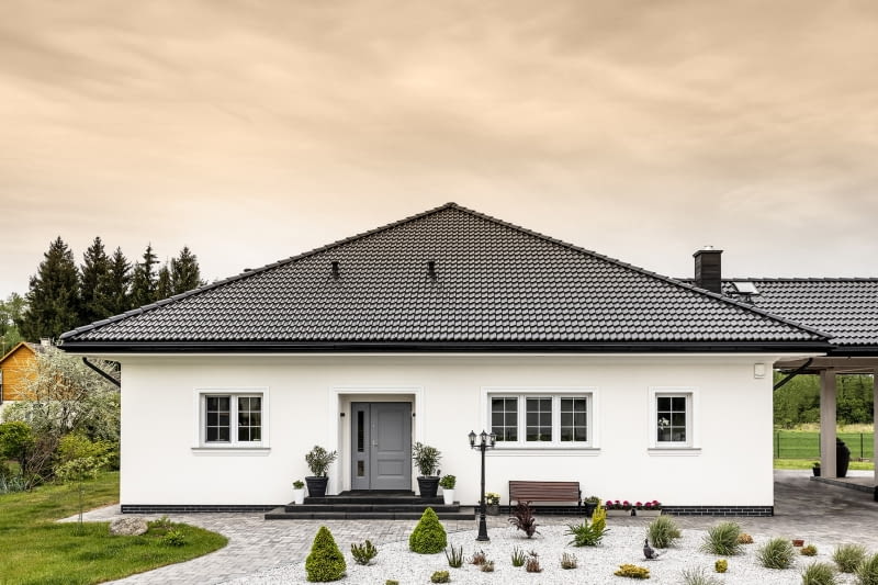 Dachówka betonowa Braas Bałtycka, kolor czarny Dachówka betonowa Braas Bałtycka, kolor czarny