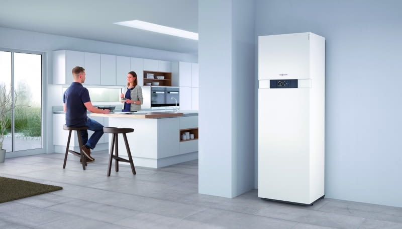 Kocioł z odpowiednio dobraną pojemnością zasobnika umożliwia komfortowe korzystanie przez  domowników z dwóch łazienek. A to się przydaje, gdy potrzeba dużych ilości c.wu. w tym samym  czasie, czyli najczęściej rano i wieczorem