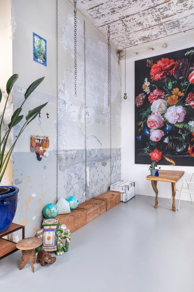 Klimatyczne mieszkanie z kolorowymi akcentami