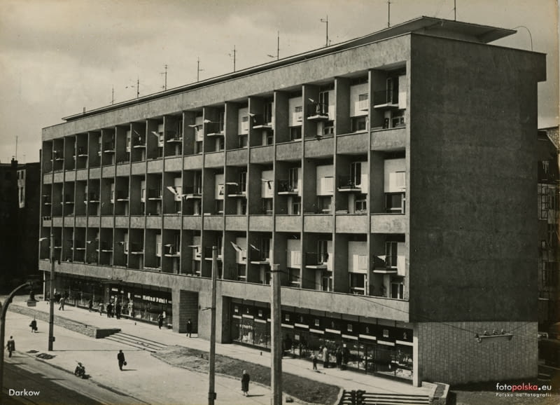 Mezonetowiec w 1961 roku. Mezonetowiec w 1961 roku.