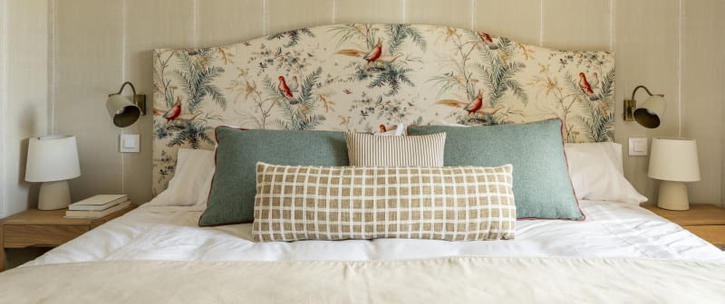 Dekoracje: szyjemy zagłówek do łóżka