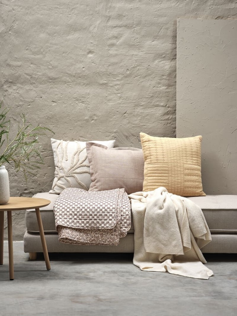 Pikowany koc LAVENDEL 130x170 wielokolorowy Pikowany koc LAVENDEL 130x170 wielokolorowy