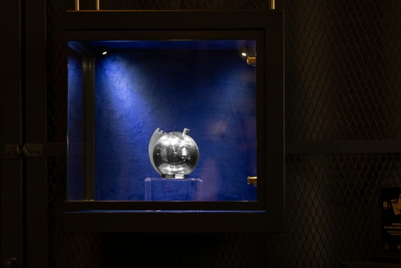 Nowa odsłona punktu Bilety/Info w Muzeum Fabryki Norblina. Proj. Jakub Szczęsny Nowa odsłona punktu Bilety/Info w Muzeum Fabryki Norblina. Proj. Jakub Szczęsny