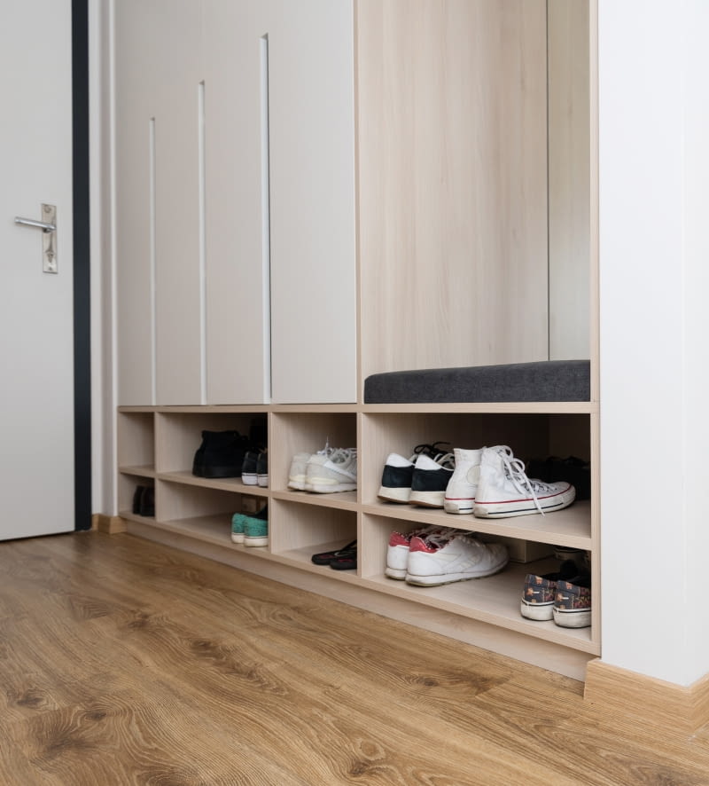 Przedpokój: gdzie schować buty?