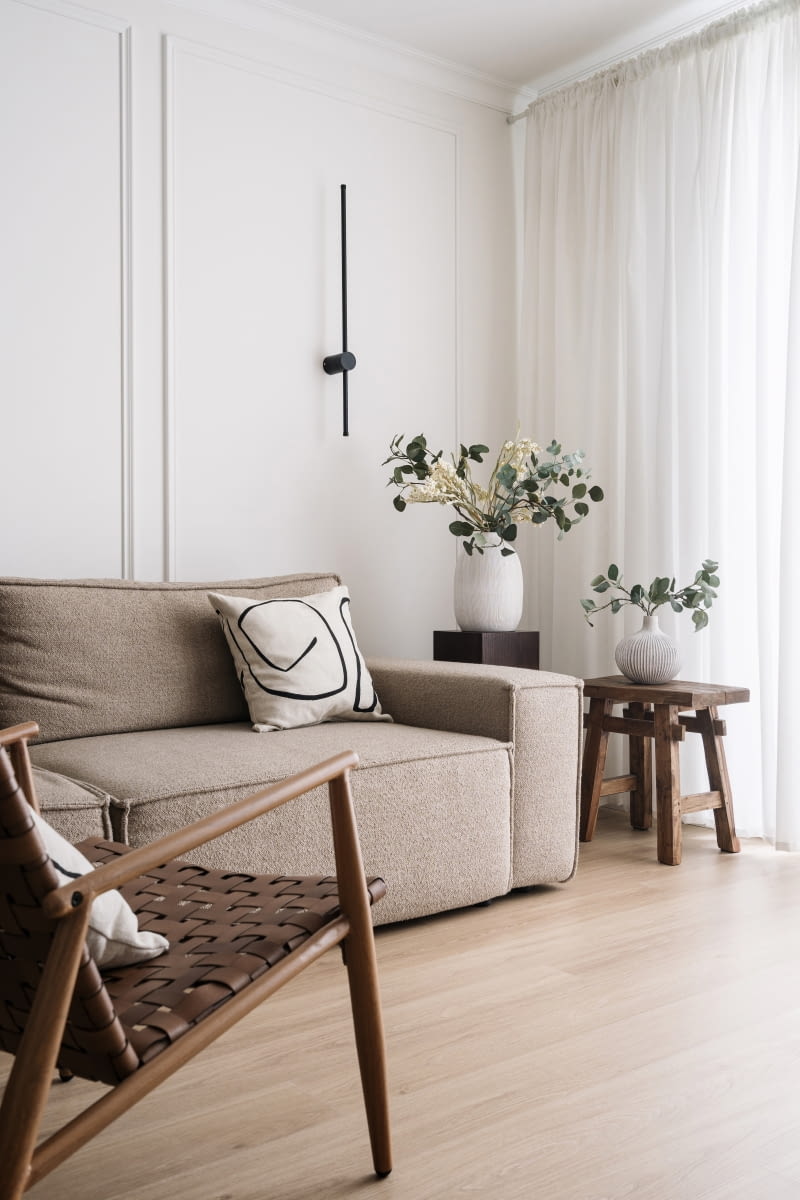 Jasne i eleganckie małe mieszkanie