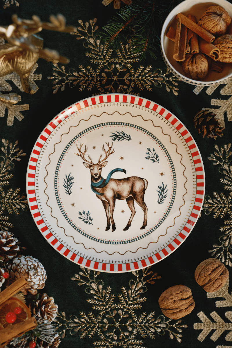 Talerz z ozdobnym wzorem kolor biały RW25-KBU809