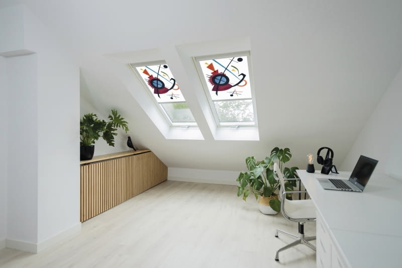 Elegancka tkanina rolety ARF Print może być zadrukowana dowolną grafiką, dzięki czemu łatwo dopasujesz ją do stylu wnętrza