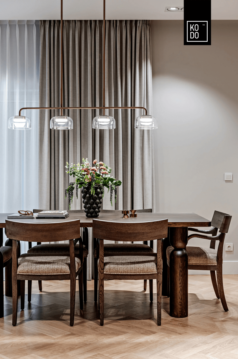 Harmonia inspirowana naturą: 90-metrowe mieszkanie w Warszawie