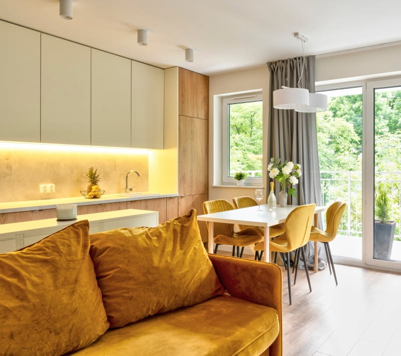Żółty salon – inspiracje i pomysły na aranżację pełną światła Żółty salon – inspiracje i pomysły na aranżację pełną światła