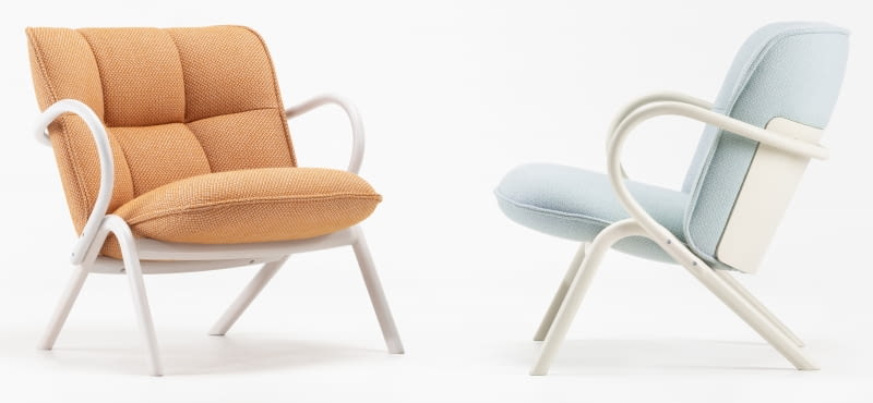 Cissy, proj. Patrick Norguet, gięte drewno i tkanina, 77 x 80,5 cm, wys. 73,5 cm, od 6850  zł.