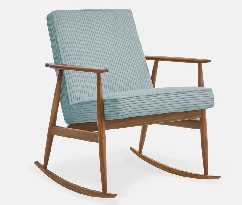 Fotel bujany Fox w tkaninie Cord Mint, 4500 zł.