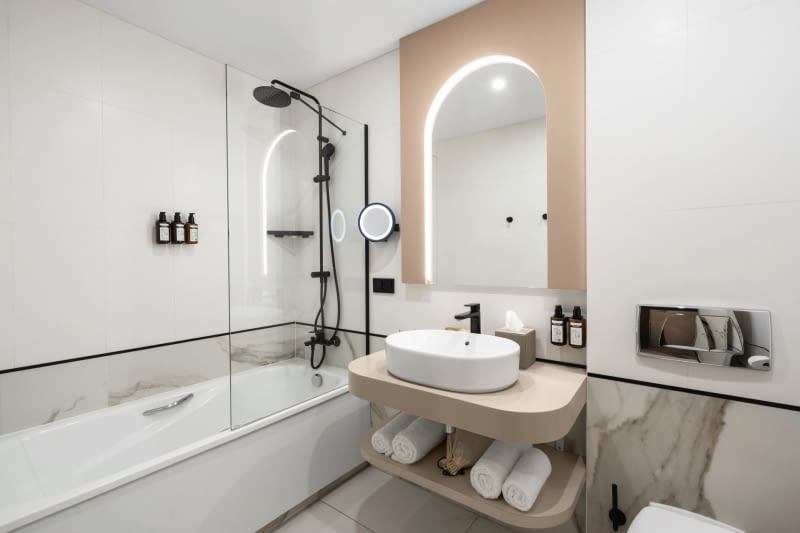 Wnętrza hotelu Mövenpick Budapest Centre - projekt pracowni Tremend